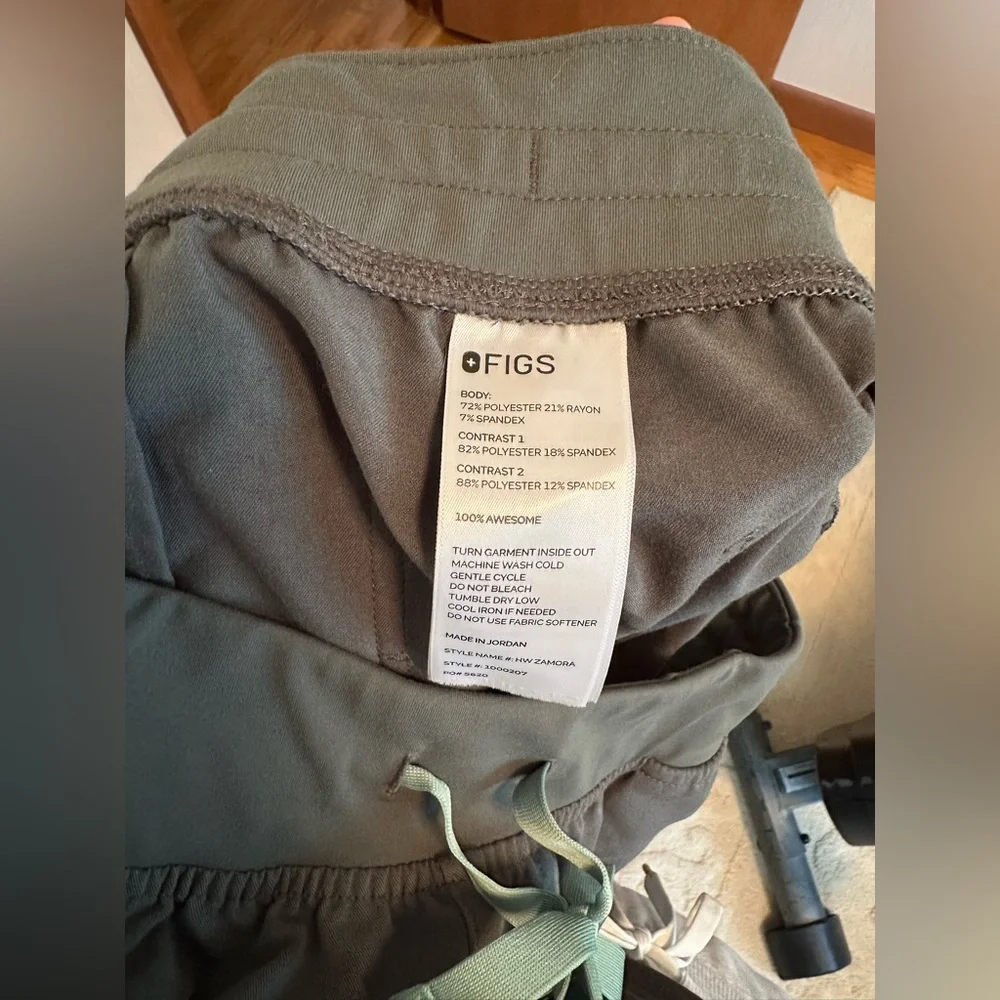 Figs High Waisted Zamora Joggers - Picture 3 of 4